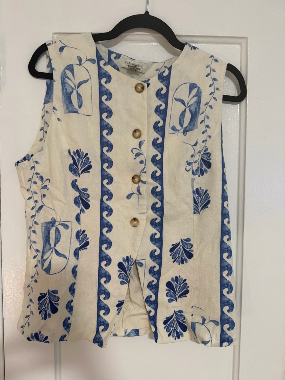 Rachel Zoe Cream and Blue Floral Linen Blend Set Size L - Picture 1 of 5